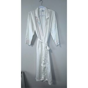 Y2K Creamy Ivory Satin Embroidered‎ Robe Size Small